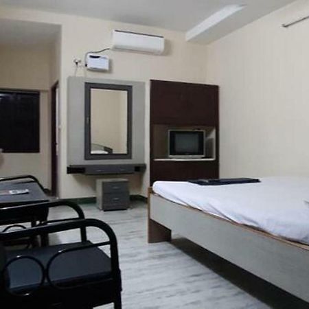 Hotel Vaithee Park Τσενάι Εξωτερικό φωτογραφία